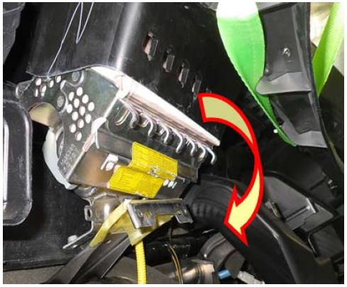 Once the module has been removed, inspect the retaining claw mounting holes