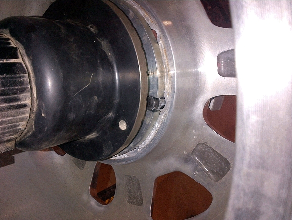 Dual Sided Collet Mounted on the Back of a Single Wheel Aluminum Rim