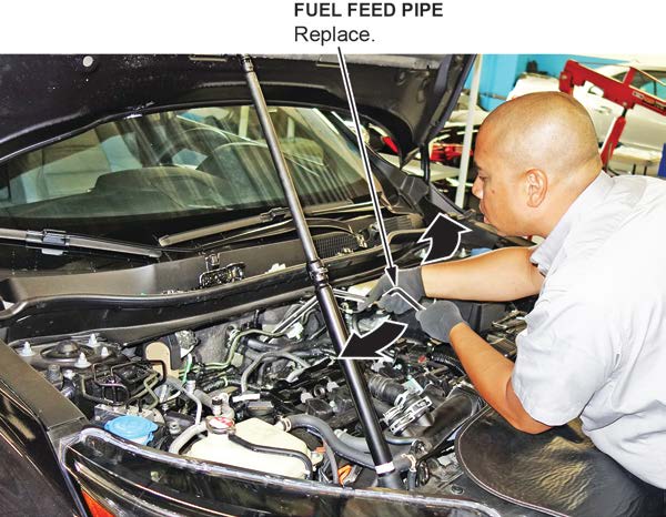 fuel feed pipe